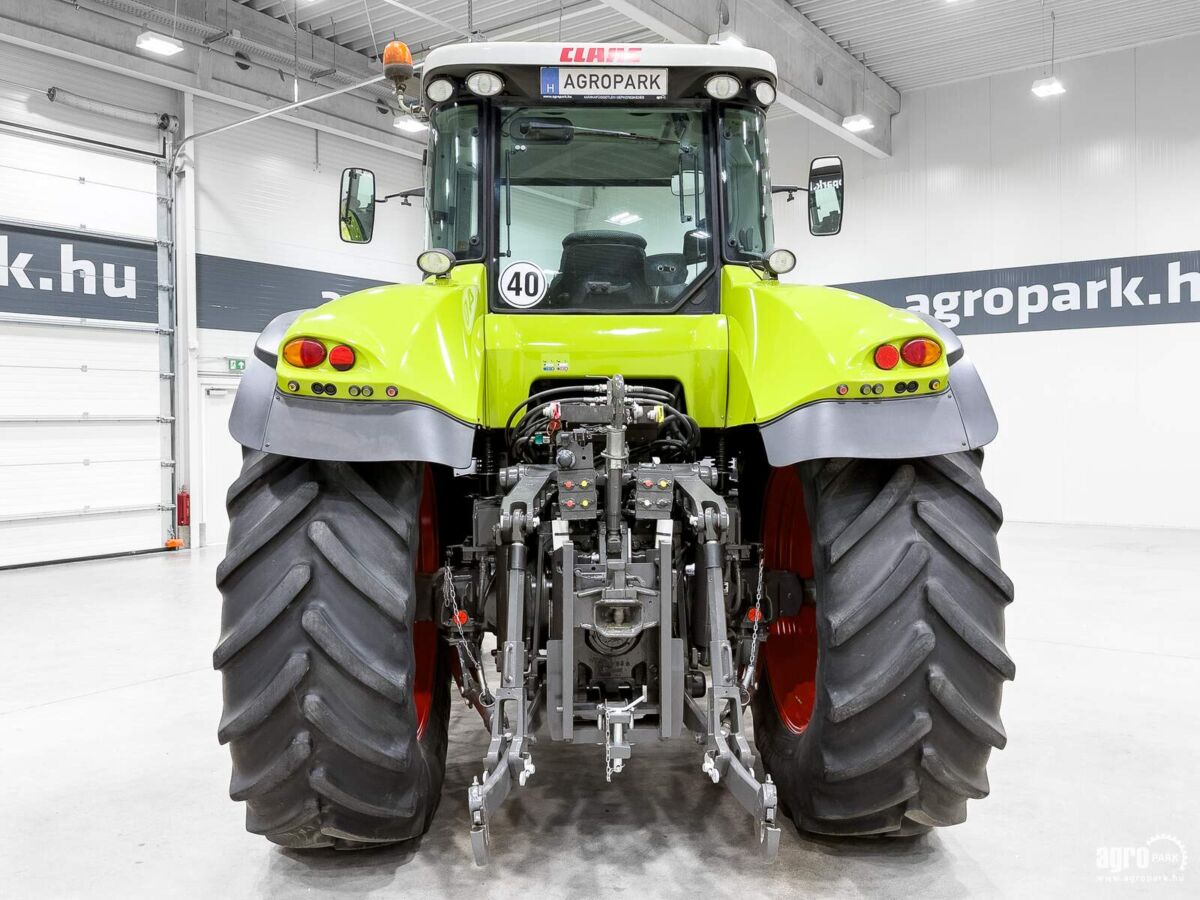 クラース　AXION 830 CEBIS — 230馬力 / 5,100時間