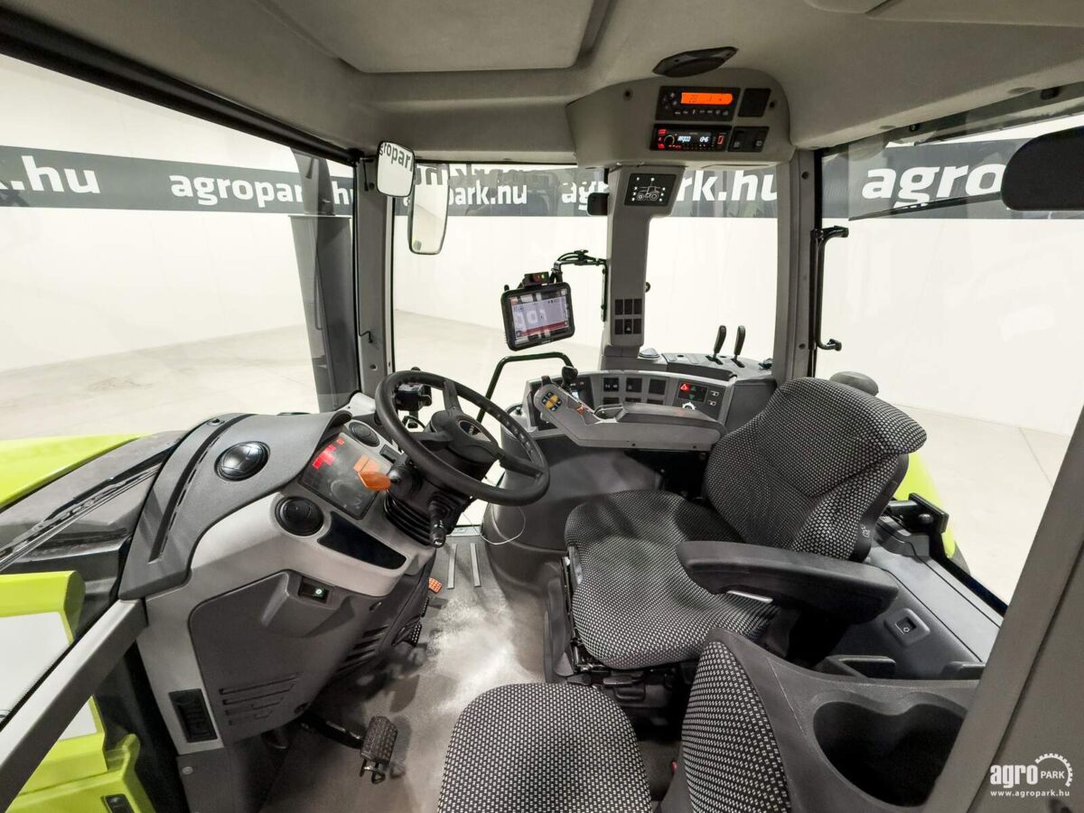 クラース　AXION 830 CEBIS — 230馬力 / 5,100時間