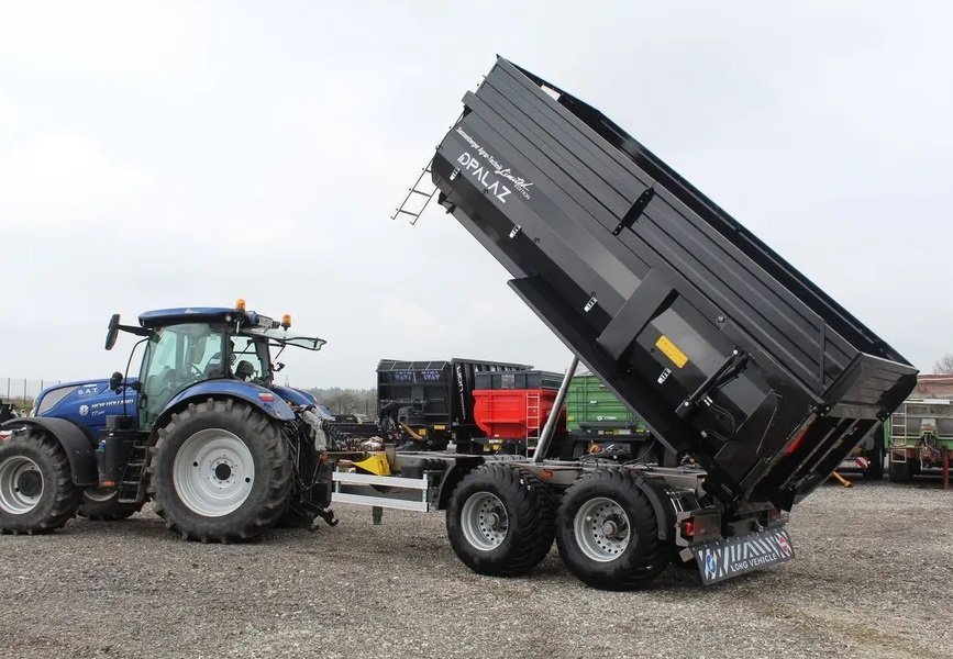 15T ダンプトレーラー　容量 18㎥　カーゴタイプ