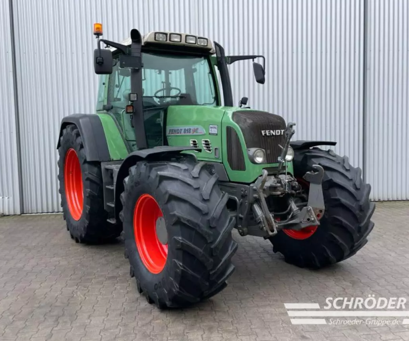 フェント　Vario 818 TMS — 180馬力 / 15,950時間